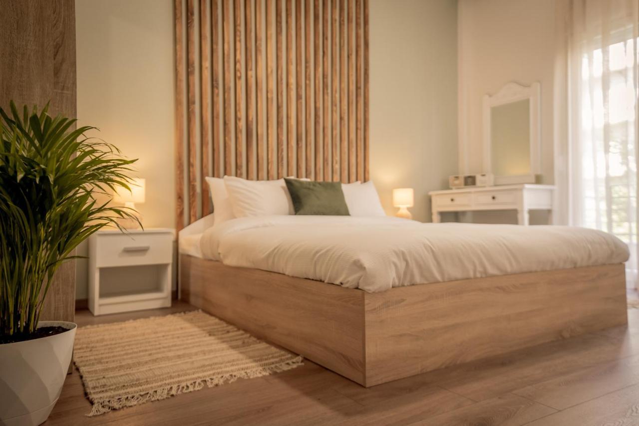 Aphrodite'S Apartment On Agia Sofia Midas Home Thessaloníki Ngoại thất bức ảnh
