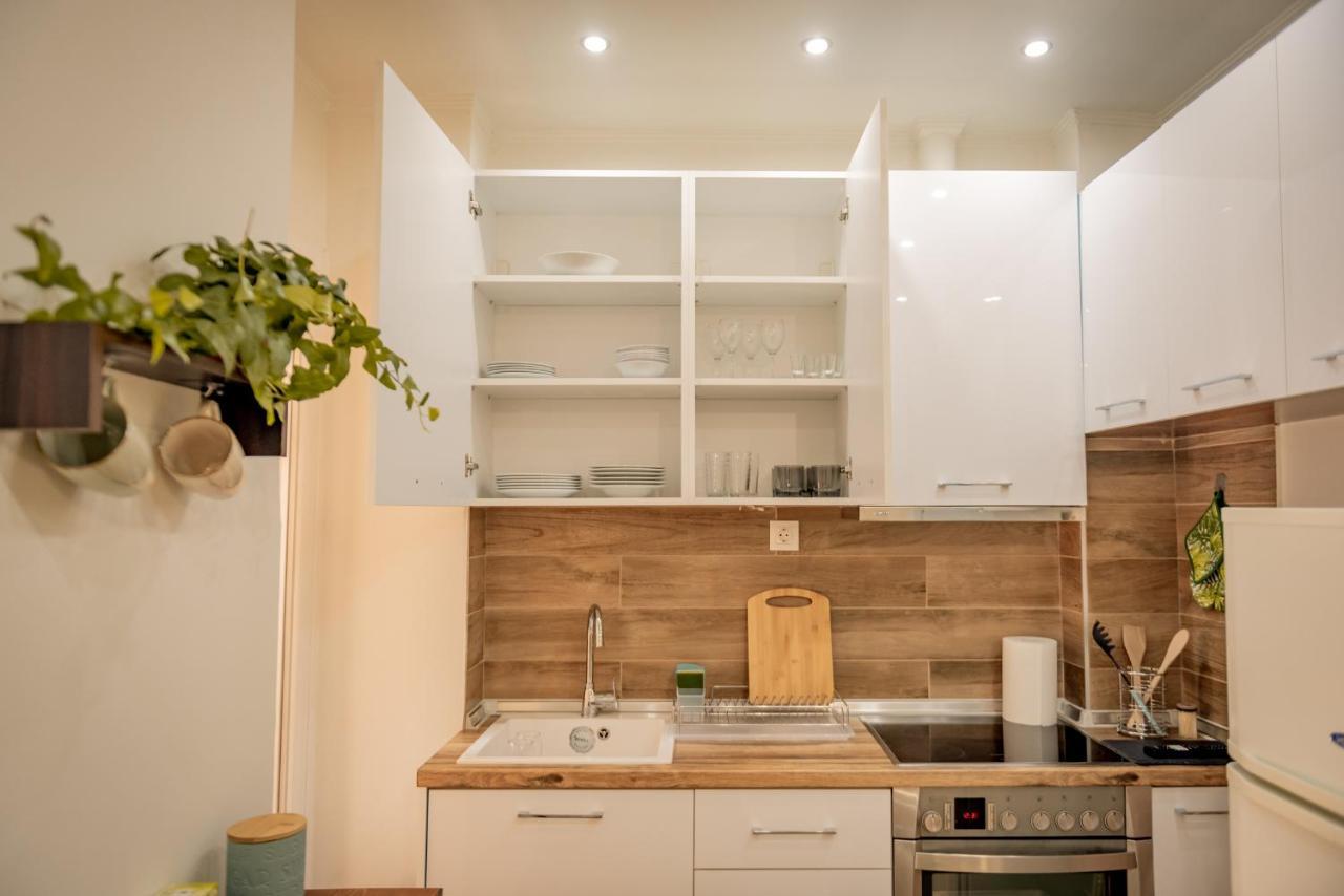 Aphrodite'S Apartment On Agia Sofia Midas Home Thessaloníki Ngoại thất bức ảnh